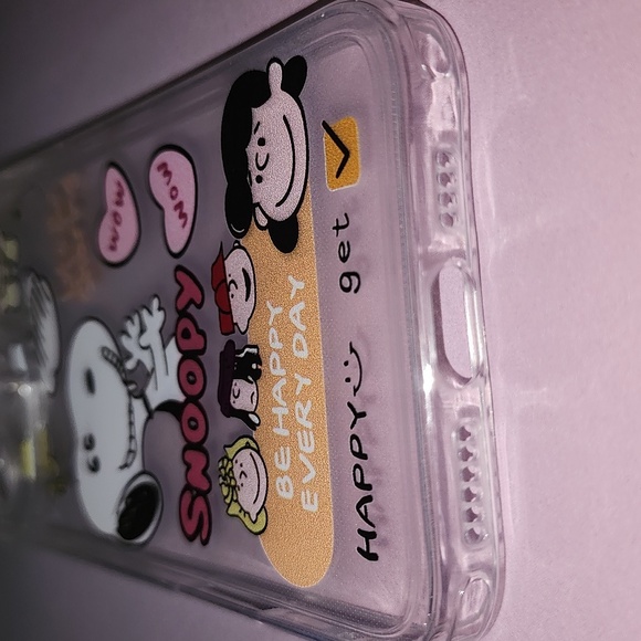 Brand new Apple IPhone 🍎 16 Pro Max Peanuts Snoopy soft Silicone Phone - Picture 4 of 7